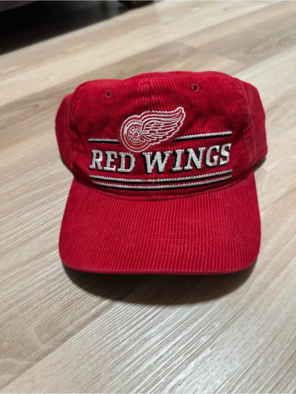 Vintage - The Classic Red Corduroy Detroit Red Wings